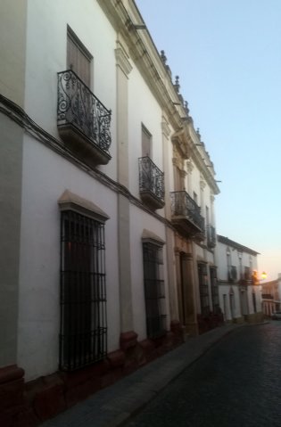Casona c. 28 Febrero (1)